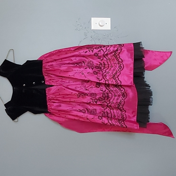 Party Dress - Picture 2 of 4